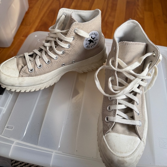 Converse chunky soles in 7.5 US men in beige - Picture 1 of 4